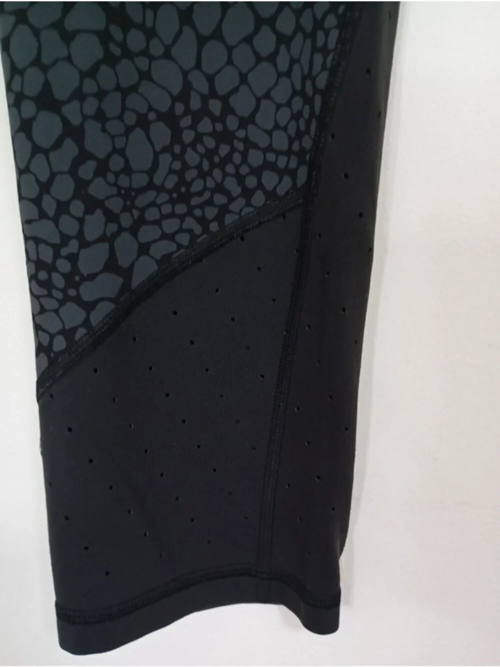 Athleta used good